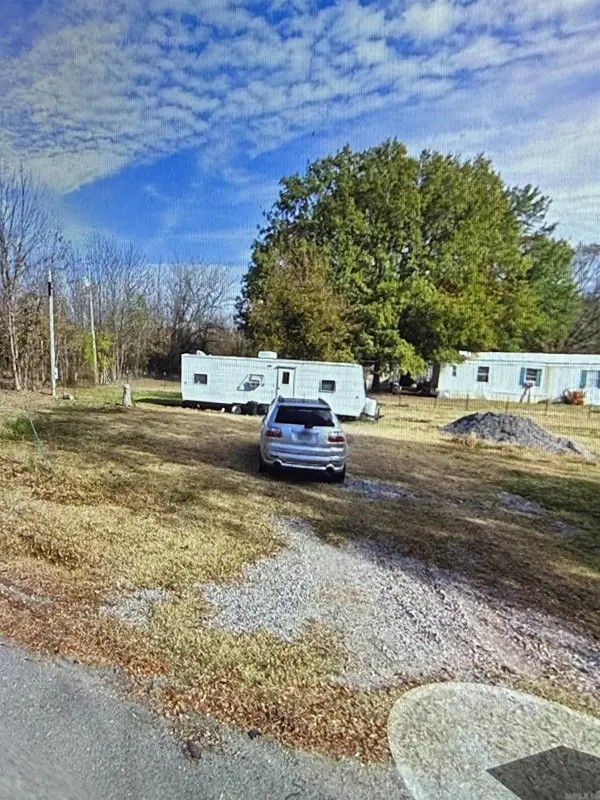 206 Doggie, North Little Rock, AR 72117