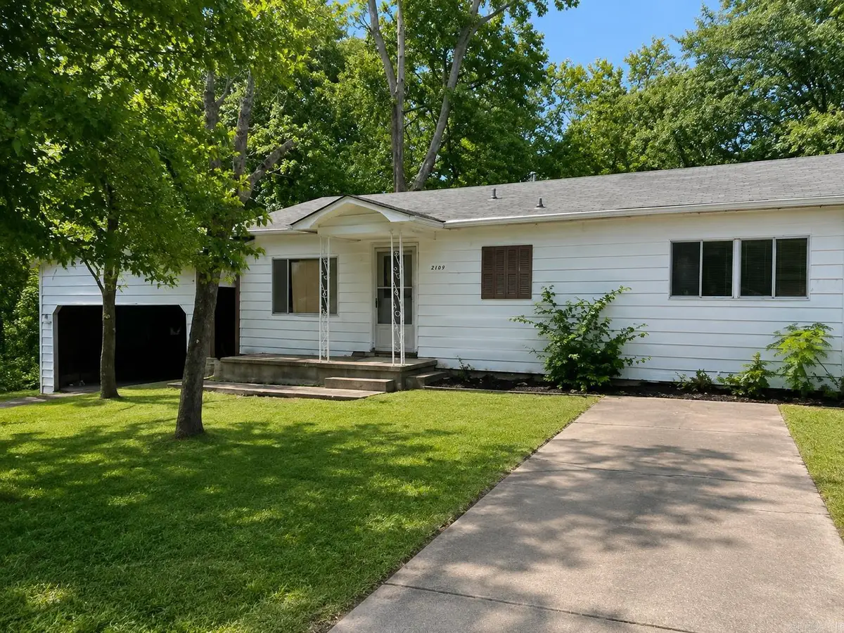 4412 Malloy St, Little Rock, AR 72204 - #1