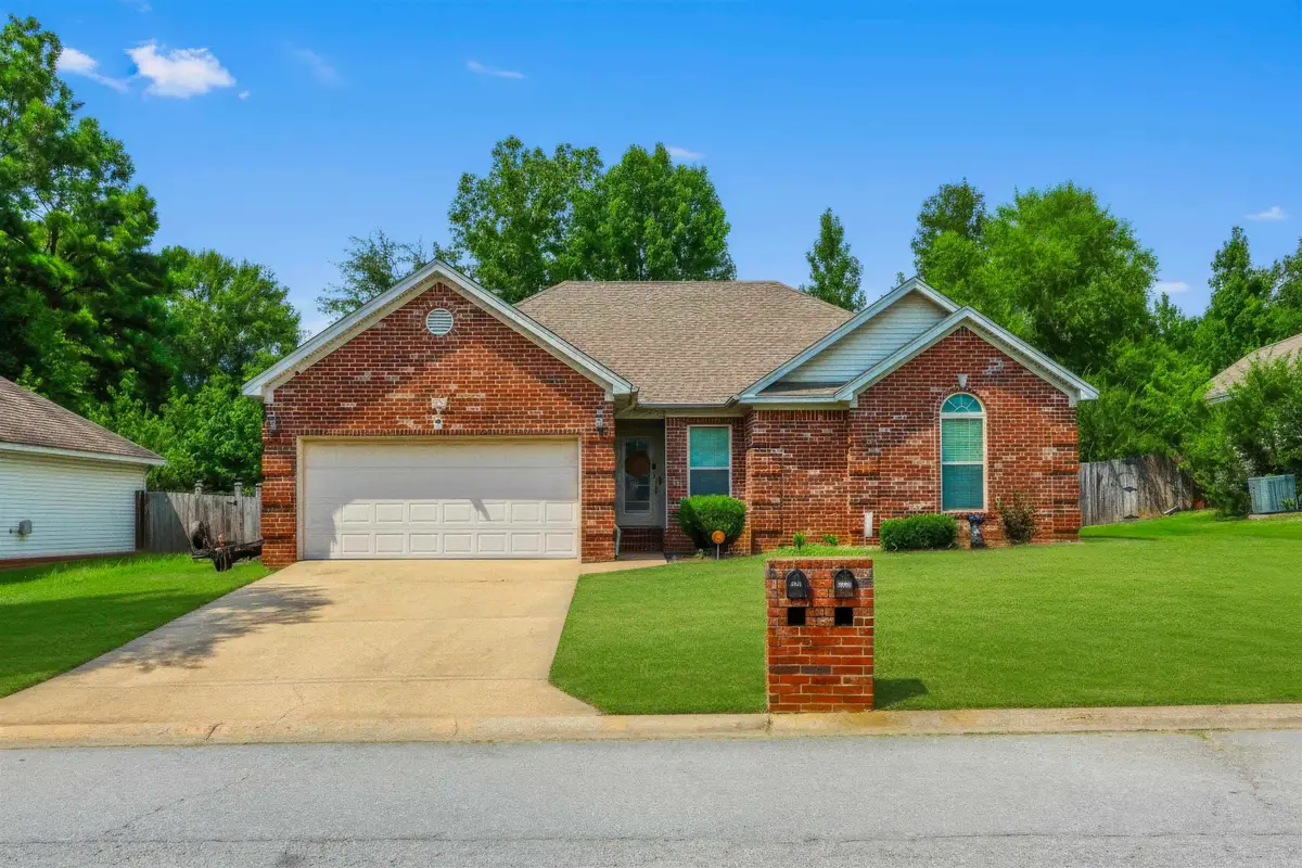 4008 Madrid Dr, Benton, AR 72015 - #1