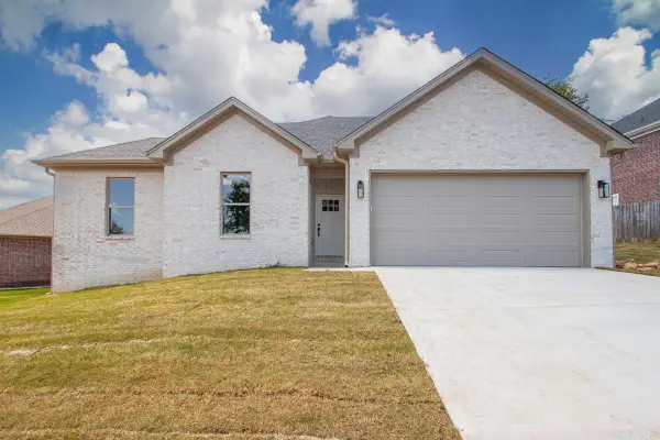 1816 Hidden Creek Drive, Sherwood, AR 72120