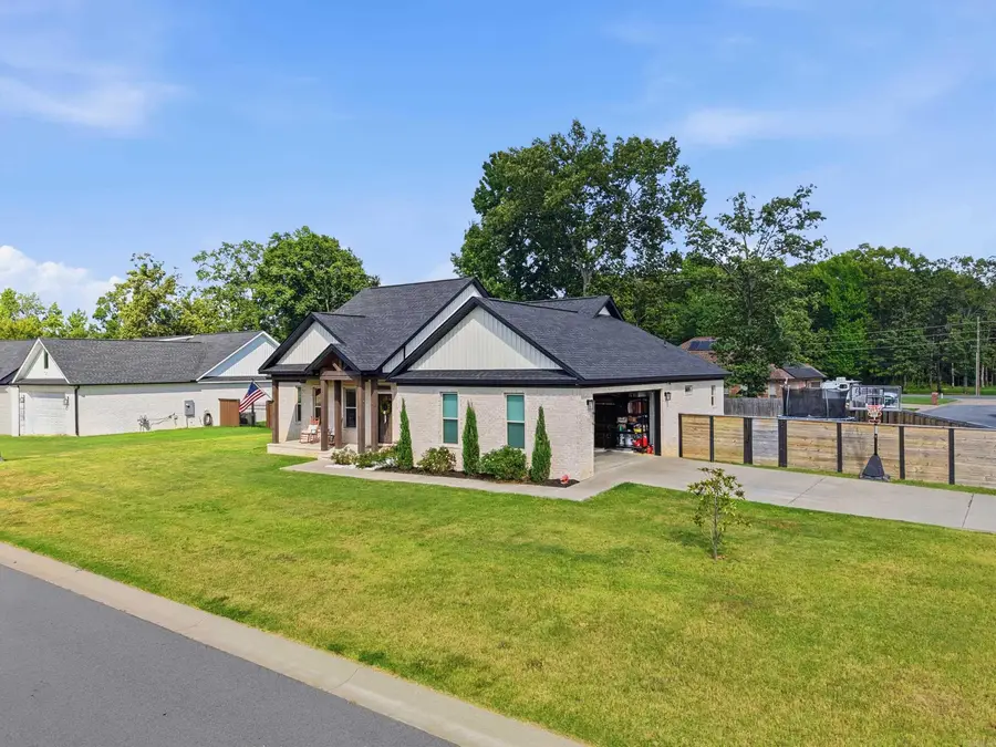 190 Wellswood Drive, Greenbrier, AR 72058 - #2