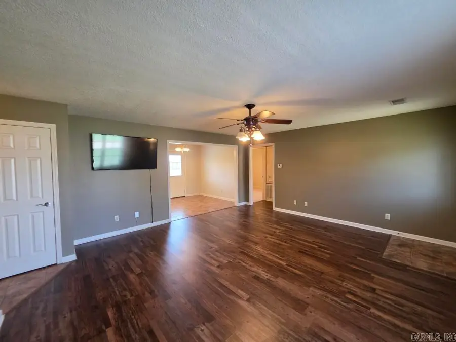 1325 Cherokee St, Wynne, AR 72396 - #3