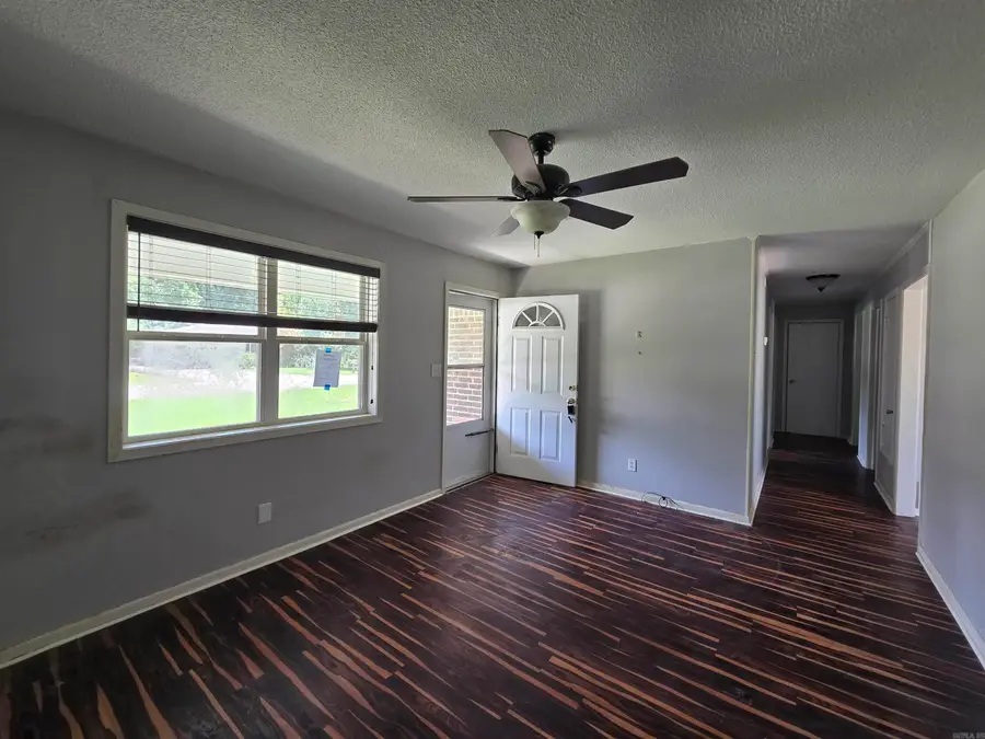 2907 Case Street, Paragould, AR 72450 - #3