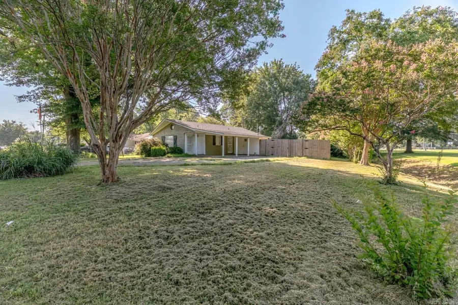 133 Terrace Dr, Gosnell, AR 72315 - #2