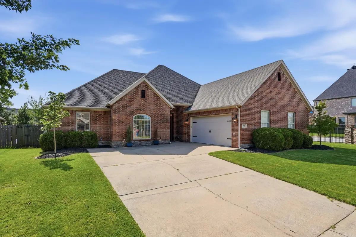 700 Sw Sterling, Bentonville, AR 72712 - #1