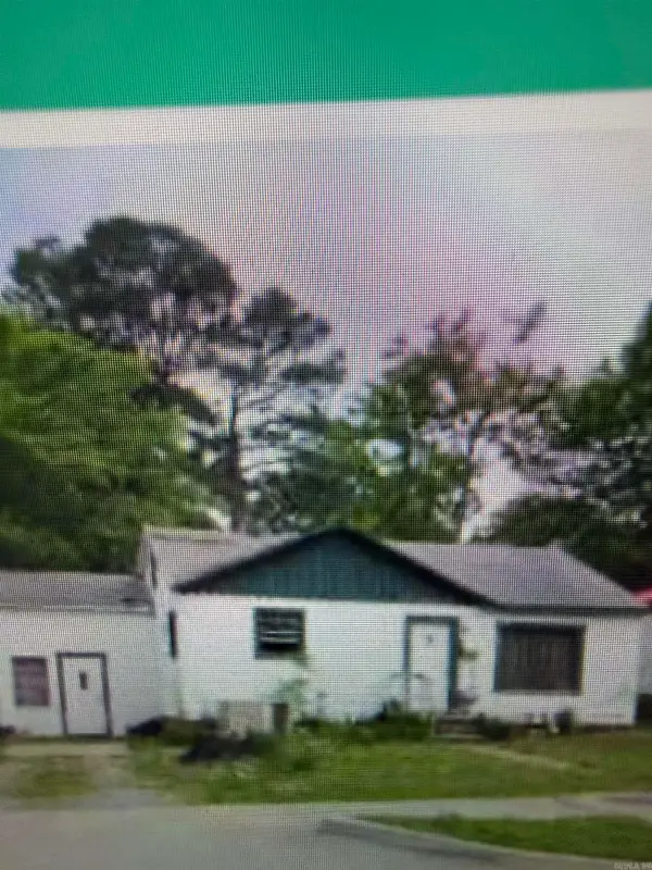 903 W South, Benton, AR 72015