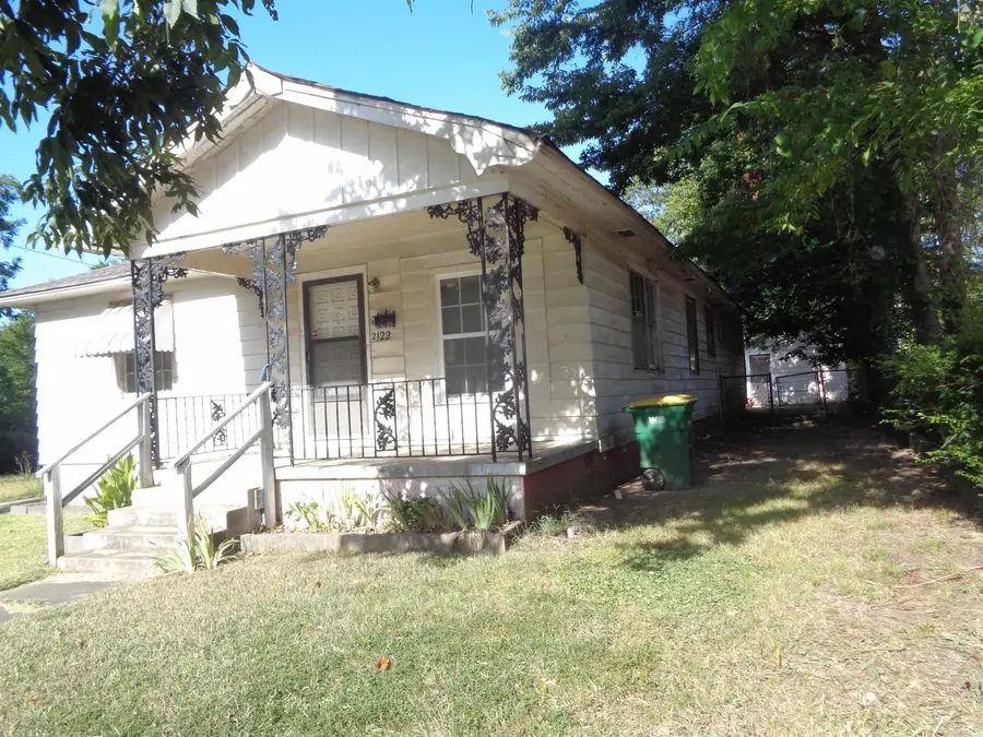 2122 S Maple Street, Little Rock, AR 72204 - #2