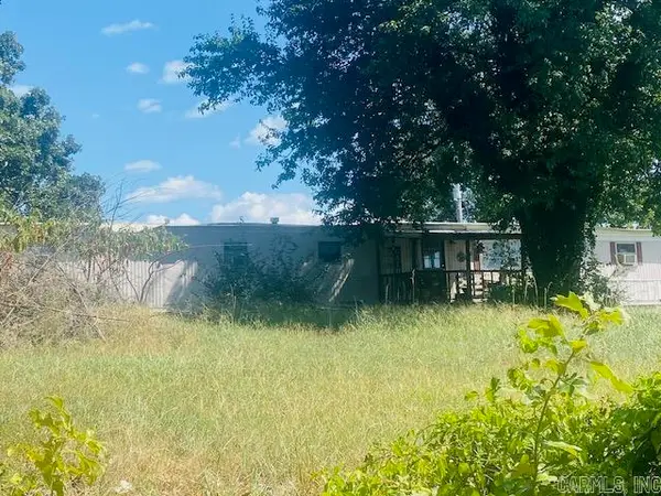 378 Polk Road 136, Cove, AR 71937