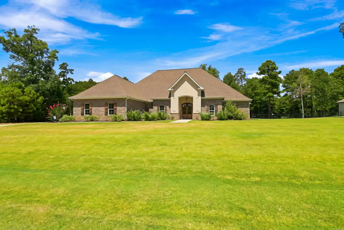 385 Augusta Dr, El Dorado, AR 71730 - #1