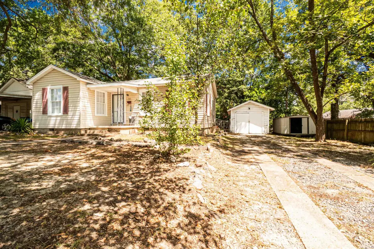 702 S Parkway Dr, El Dorado, AR 71730 - #1