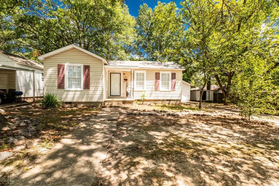 702 S Parkway Dr, El Dorado, AR 71730 - #2