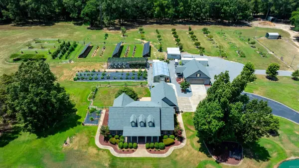 2802 Saddle Creek Rd, Hazen, AR 72064