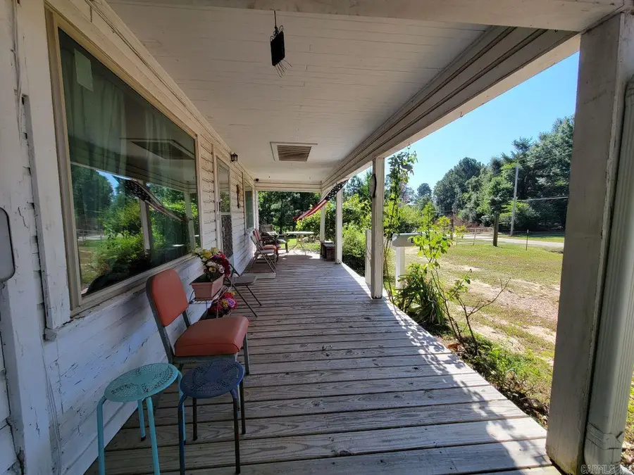 137 E Main Street, Lockesburg, AR 71846 - #2