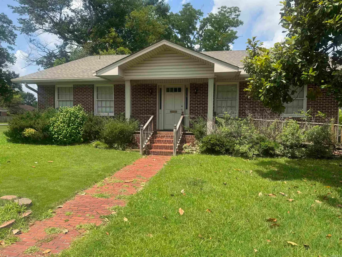 1616 Cherry Street, Pine Bluff, AR 71601 - #1