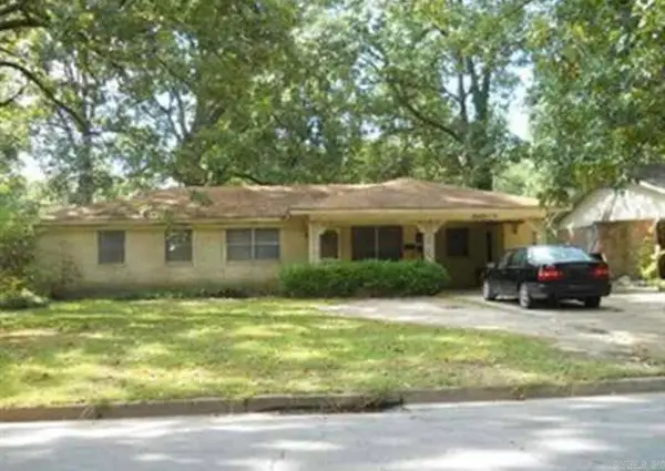 2302 W 38th Avenue, Pine Bluff, AR 71603