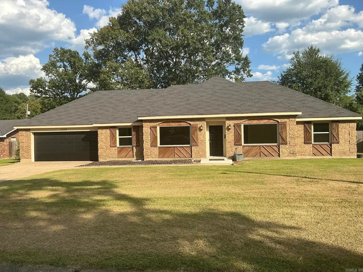 1509 Elm, Crossett, AR 71635 - #1