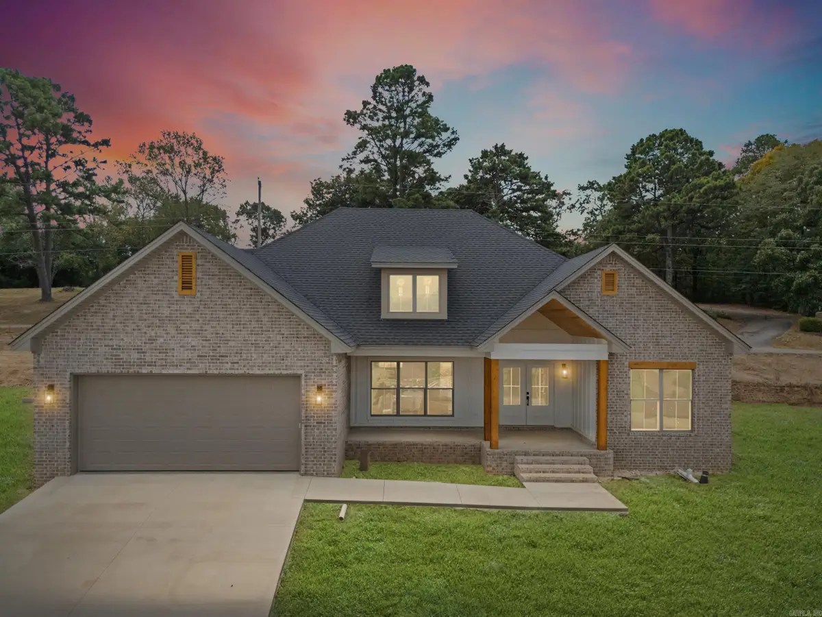 610 Adamson, Searcy, AR 72143 - #1