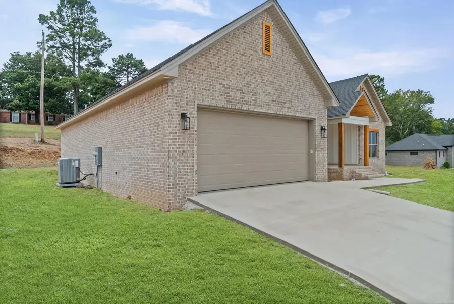 610 Adamson, Searcy, AR 72143 - #3