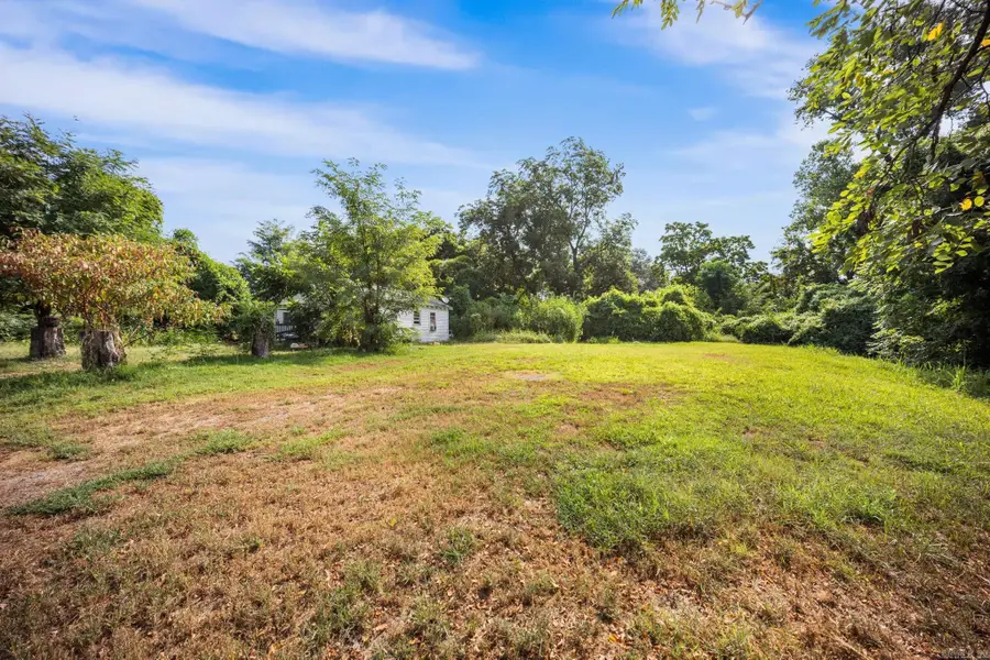 216 Crockett Street, North Little Rock, AR 72114 - #2