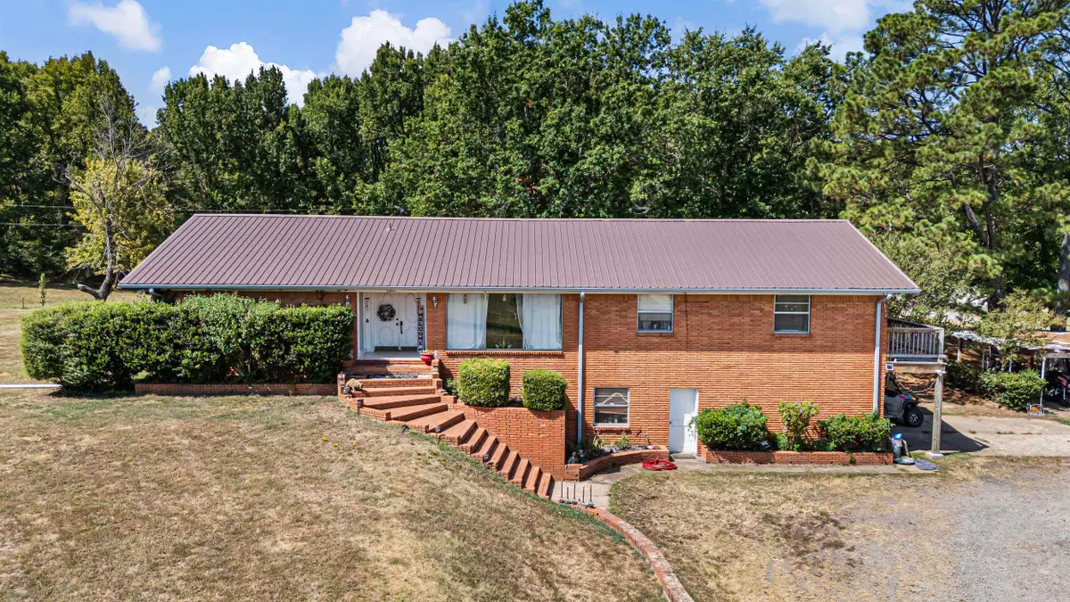 1001 W Church St Street, Morrilton, AR 72110 - #1