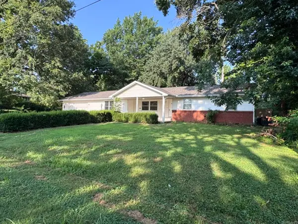 1024 Maple Street, Mountain Home, AR 72653