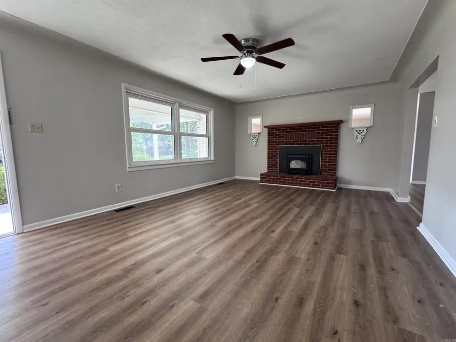 1024 Maple Street, Mountain Home, AR 72653 - #2