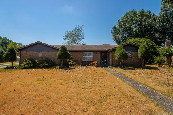 2 Linda Cove, Jacksonville, AR 72076