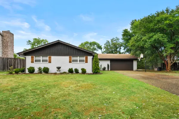 12 Burford Drive, Conway, AR 72034