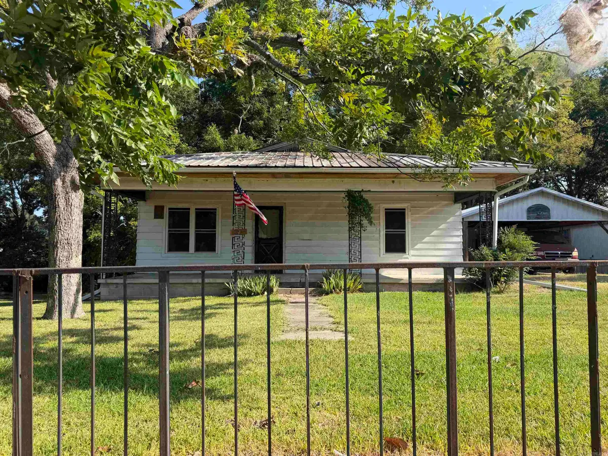 214 E Walnut Street, De Valls Bluff, AR 72041 - #1