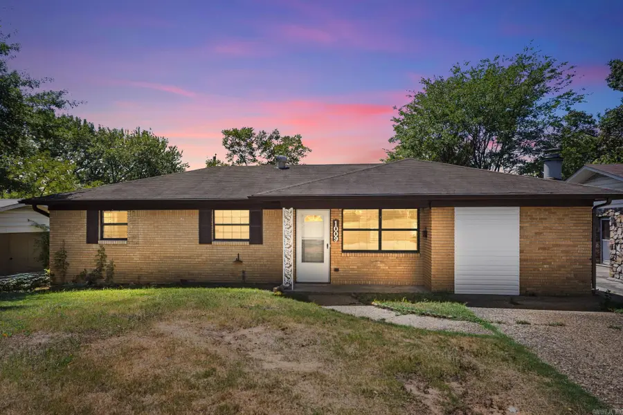 1009 W 52nd Street, North Little Rock, AR 72118 - #2