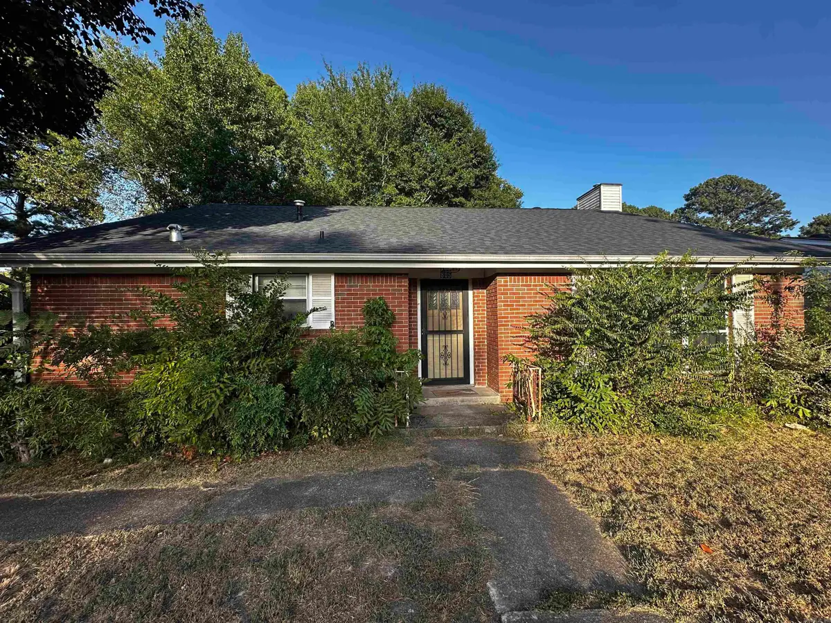 805 Newcomb, Benton, AR 72015 - #1