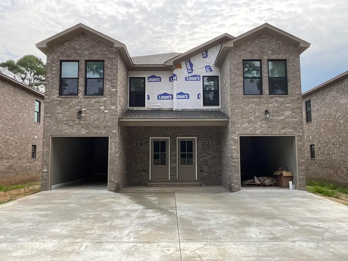 409 & 411 Church Street, Lonoke, AR 72086 - #1