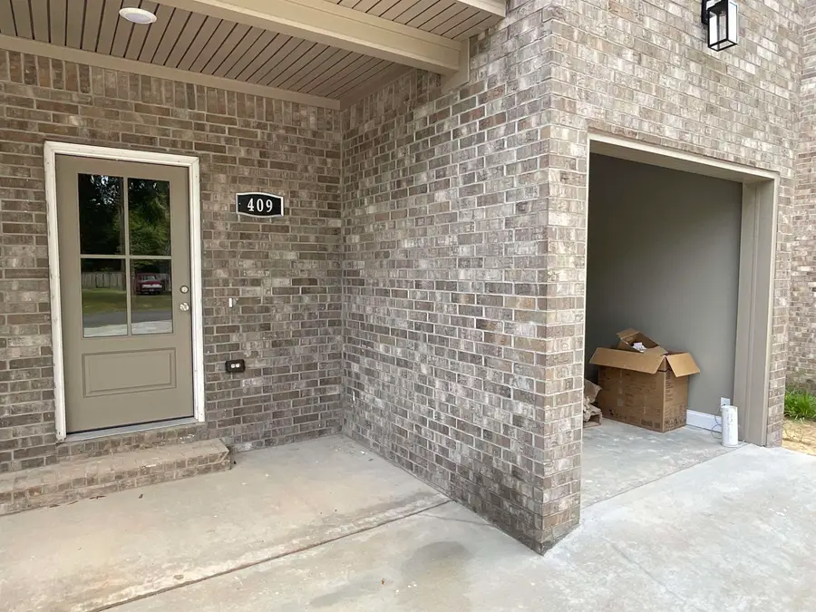 409 & 411 Church Street, Lonoke, AR 72086 - #2