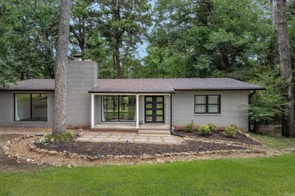 16 Robinwood Drive, Little Rock, AR 72227