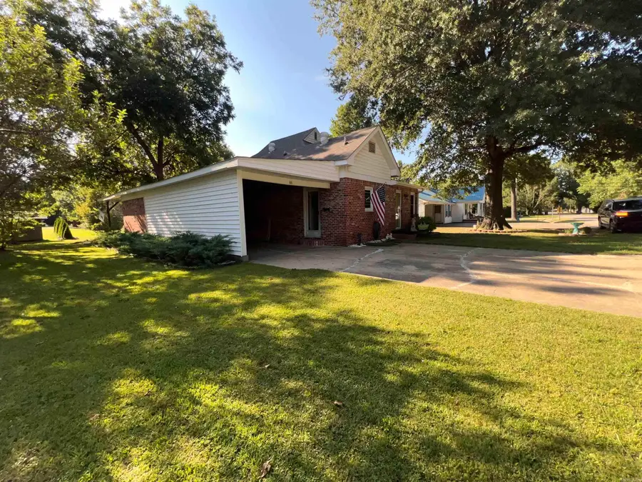 260 N Monroe Avenue, Piggott, AR 72454 - #3