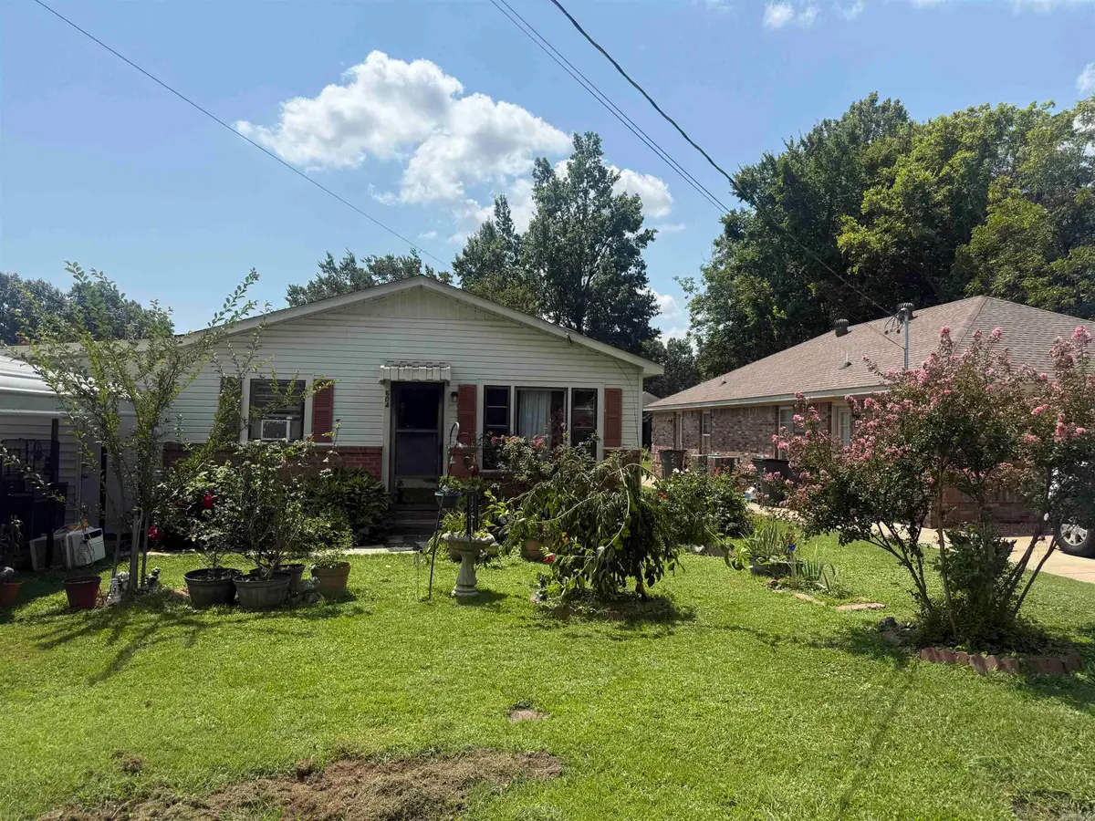 604 W Baldwin St, Paragould, AR 72450 - #1
