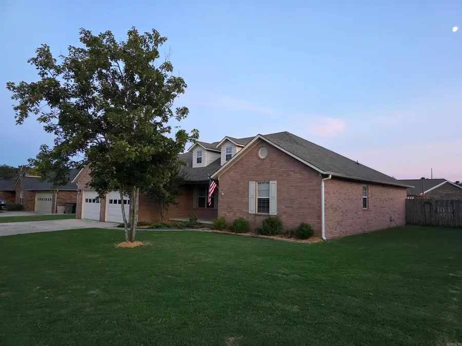 2800 Cambridge, Paragould, AR 72450 - #2