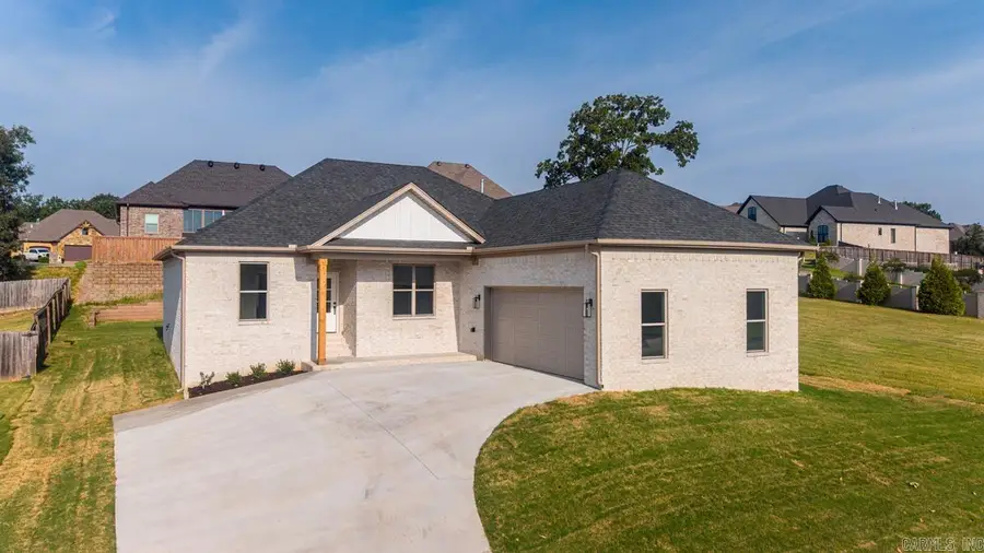 63 Oakbrooke Drive, Sherwood, AR 72120 - #2