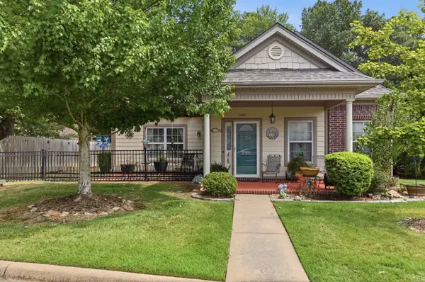 1707 Stagecoach Village, Little Rock, AR 72210
