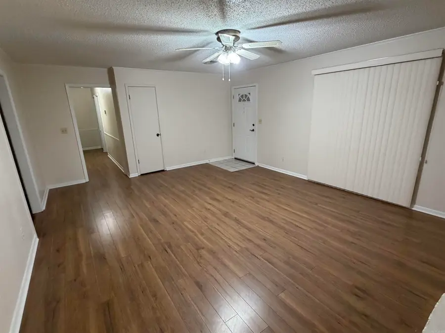 20 Independence, White Hall, AR 71602 - #2