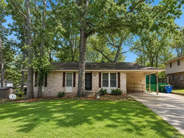 28 Sallisaw Circle, North Little Rock, AR 72116