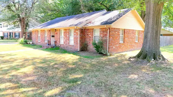 1005 Cherry Ln Street, West Memphis, AR 72301