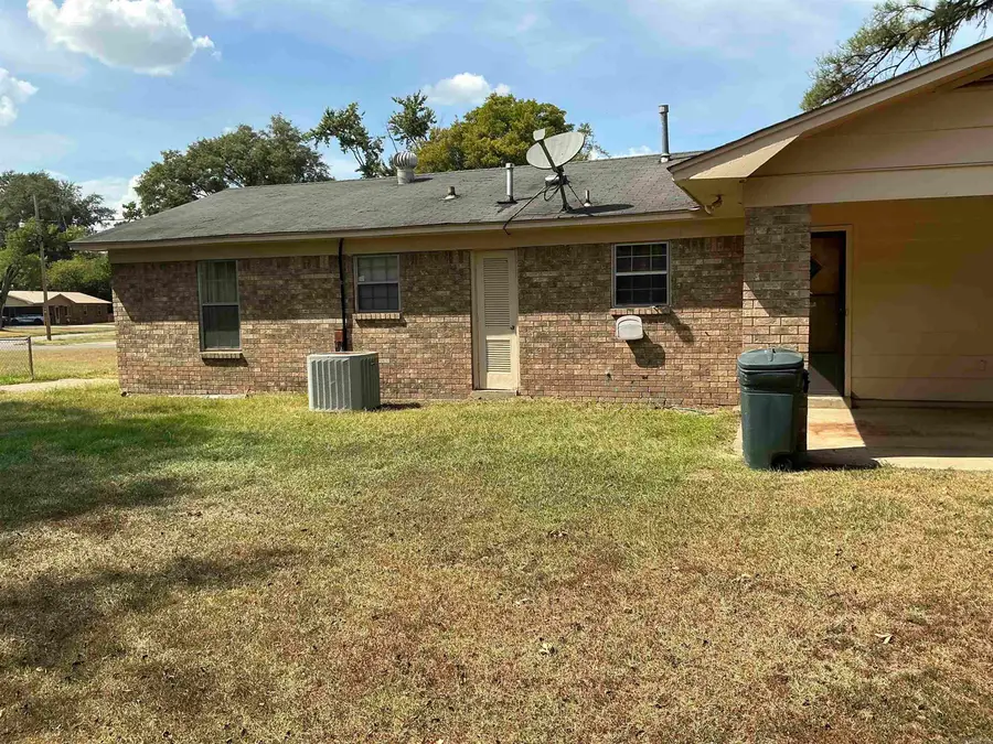 1200 E Bowles Street, Dumas, AR 71639 - #3