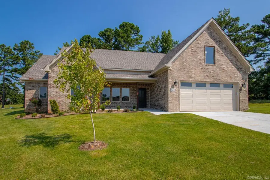 2115 Sable Oaks, Bryant, AR 72022 - #2