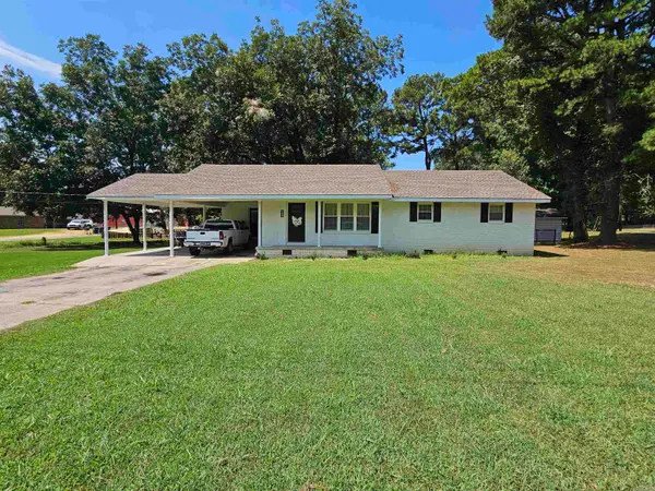 106 N 15th Avenue, Piggott, AR 72454