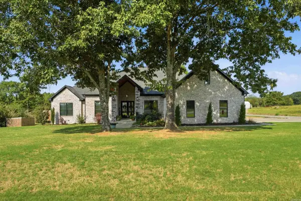 98 Hargrove Road, Greenbrier, AR 72058