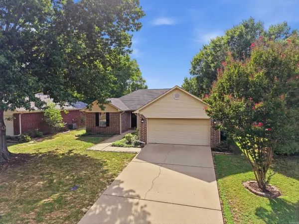 1135 Mimosa Dr, Conway, AR 72034