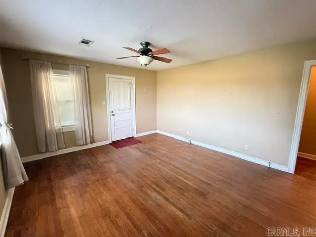 501 NE 4th Street, England, AR 72046 - #2