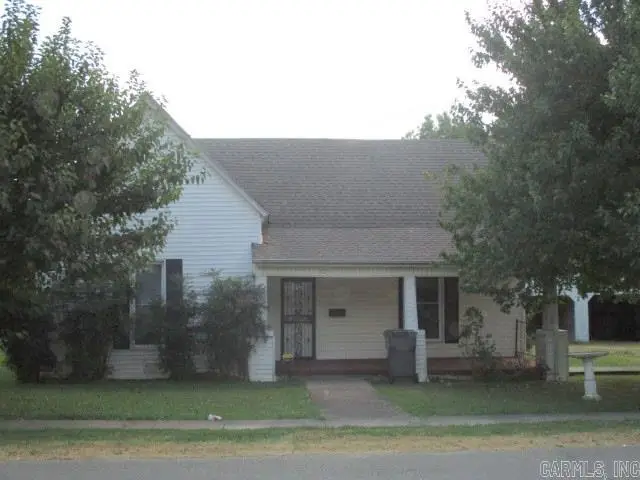 424 E Lake Street, Paragould, AR 72450 - #1