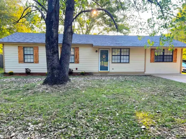 32 Mcarthur Dr, Cabot, AR 72023